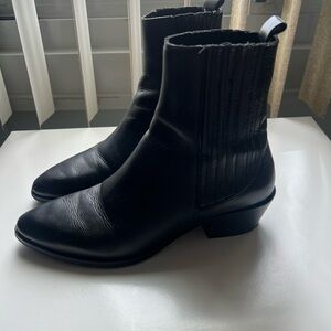 Zara Black Ankle Boots with Block Heel and Chelsea Design